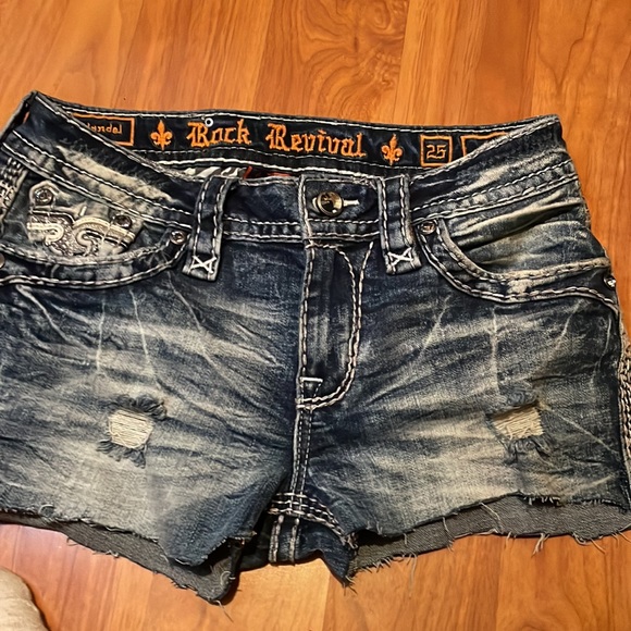 Rock Revival cutoff shorts size 25 - Picture 3 of 3